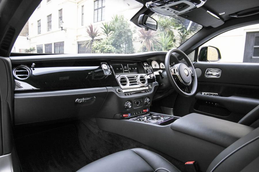 Торпедо Rolls-Royce Wraith by ONYX Concept 2019 года  (фото 29 из 36)